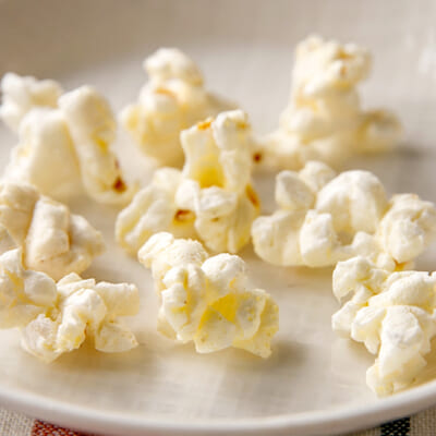 蝶が羽を広げたような形の「バタフライ型」