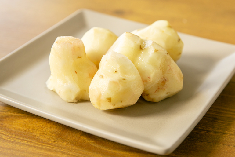 生で食べるとシャキッとした歯ごたえが楽しめます！