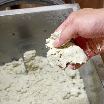 滑らかな口当たりと、コシの強さを追求