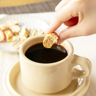 コーヒーや紅茶など、飲み物に浸して食べても美味しい