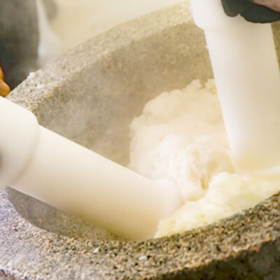 力強い粘りとコシを生む「目潰し」