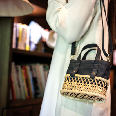 伝統工芸「竹籠」の風合いと六角形模様が魅力