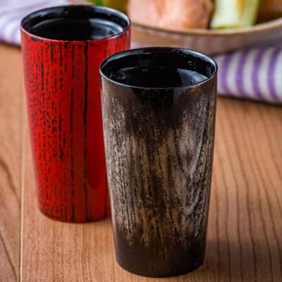 すべて手づくりの一点モノの酒器