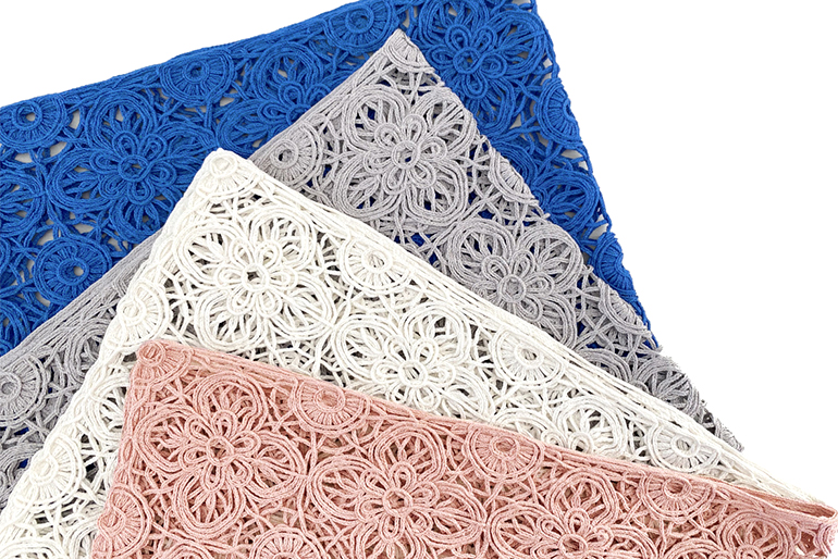 織物産地・五泉市で生まれた「刺繍ストール」