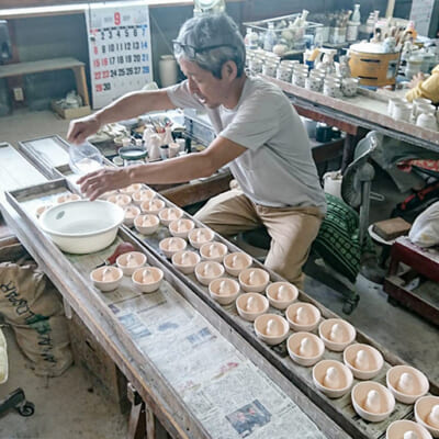 美濃焼の職人が一つひとつ形にするからくり