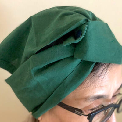 装いに彩りを添えるターバンとしても活用できます