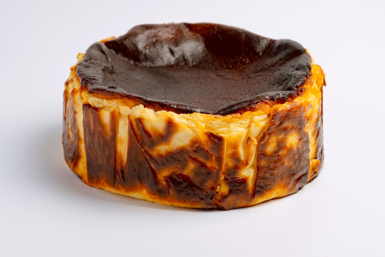 素材の風味を引き出した、プレミアムチーズケーキ
