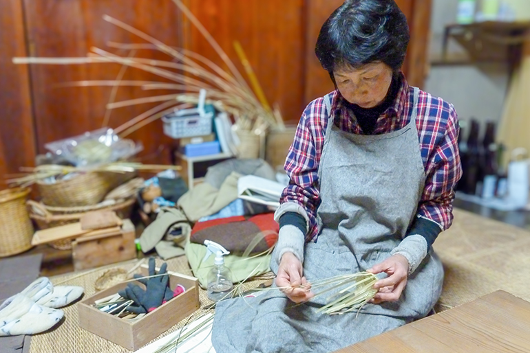 佐渡に自生する竹を使った工芸品