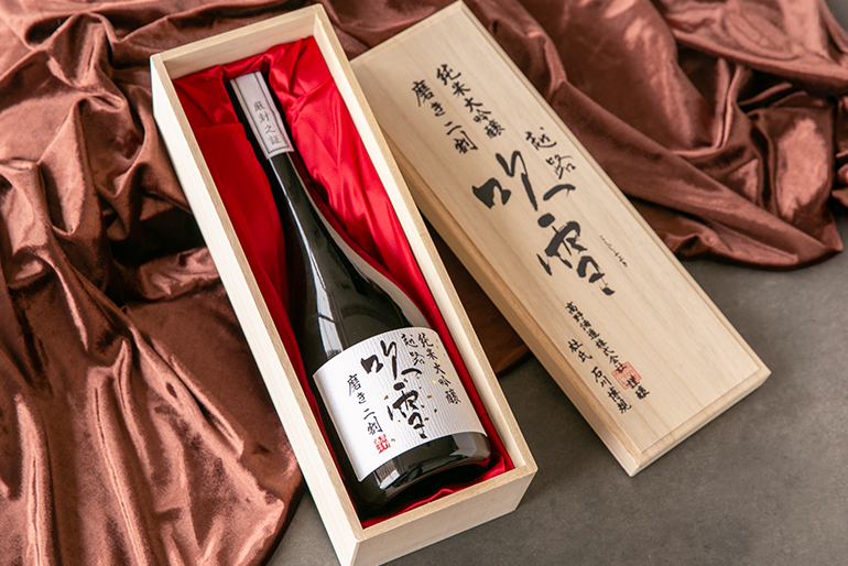 贈り物におすすめ!桐箱でお届けします