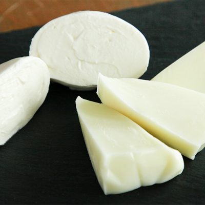 「モッツァレラチーズ」と焼いて食べるモッツァレラの「こんがりチーズ」