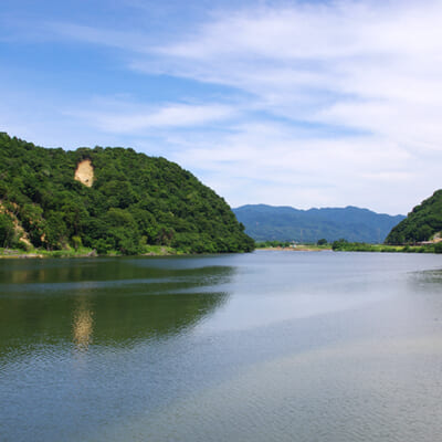 清流・荒川の恩恵を受けて餅米を栽培しています